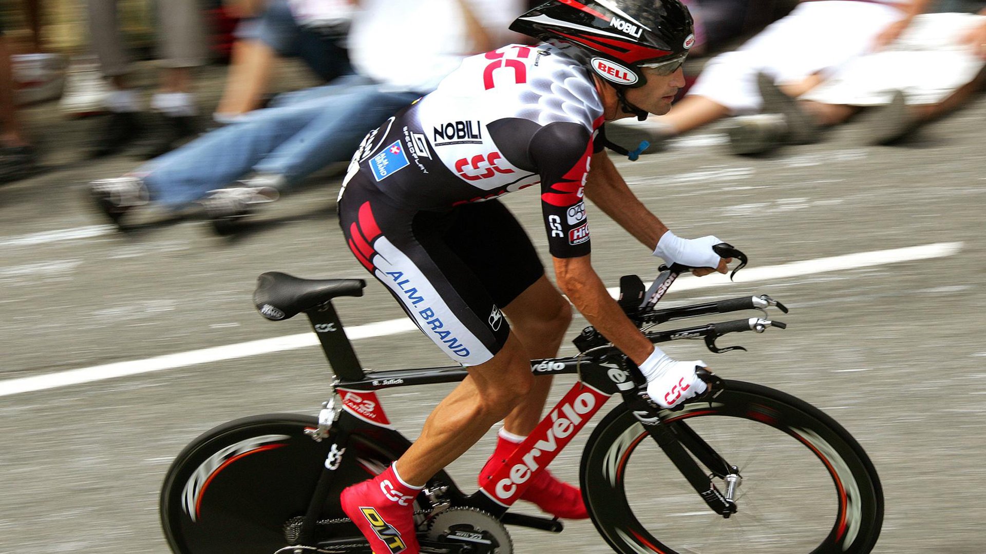 爱游戏-精彩瞬间盘点：年度十佳击球一览，击球运动